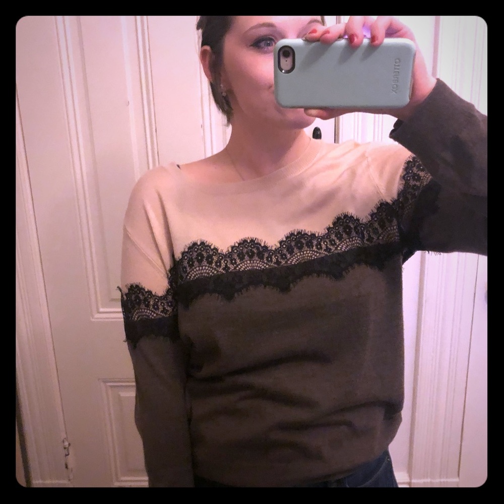 Vince Camuto - Colorblock Lace Trim Sweater